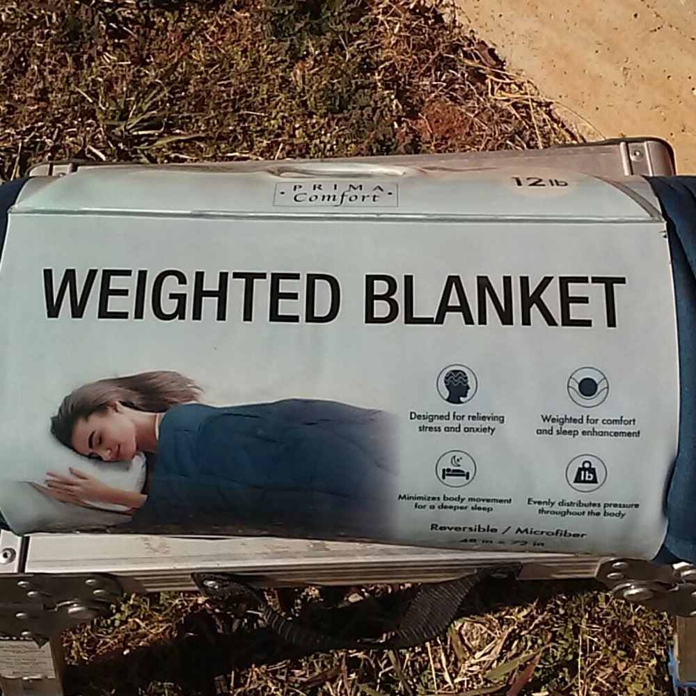 NWOT 12 lb Weighted Blanket